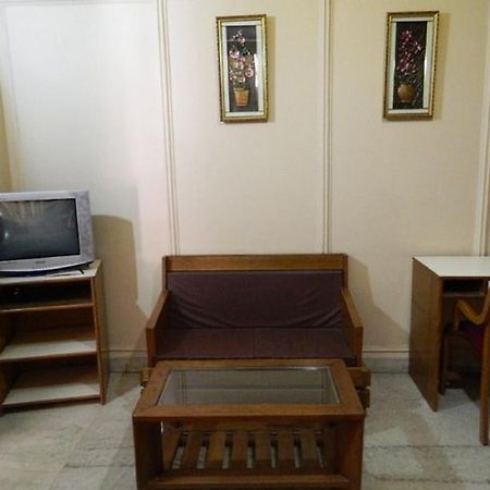 Viraaj Guest House Noida Bagian luar foto
